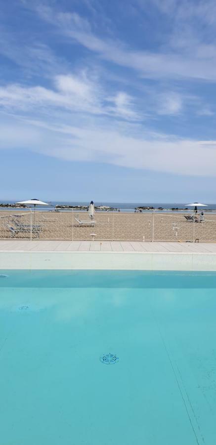 Hotel Continental Cattolica Extérieur photo
